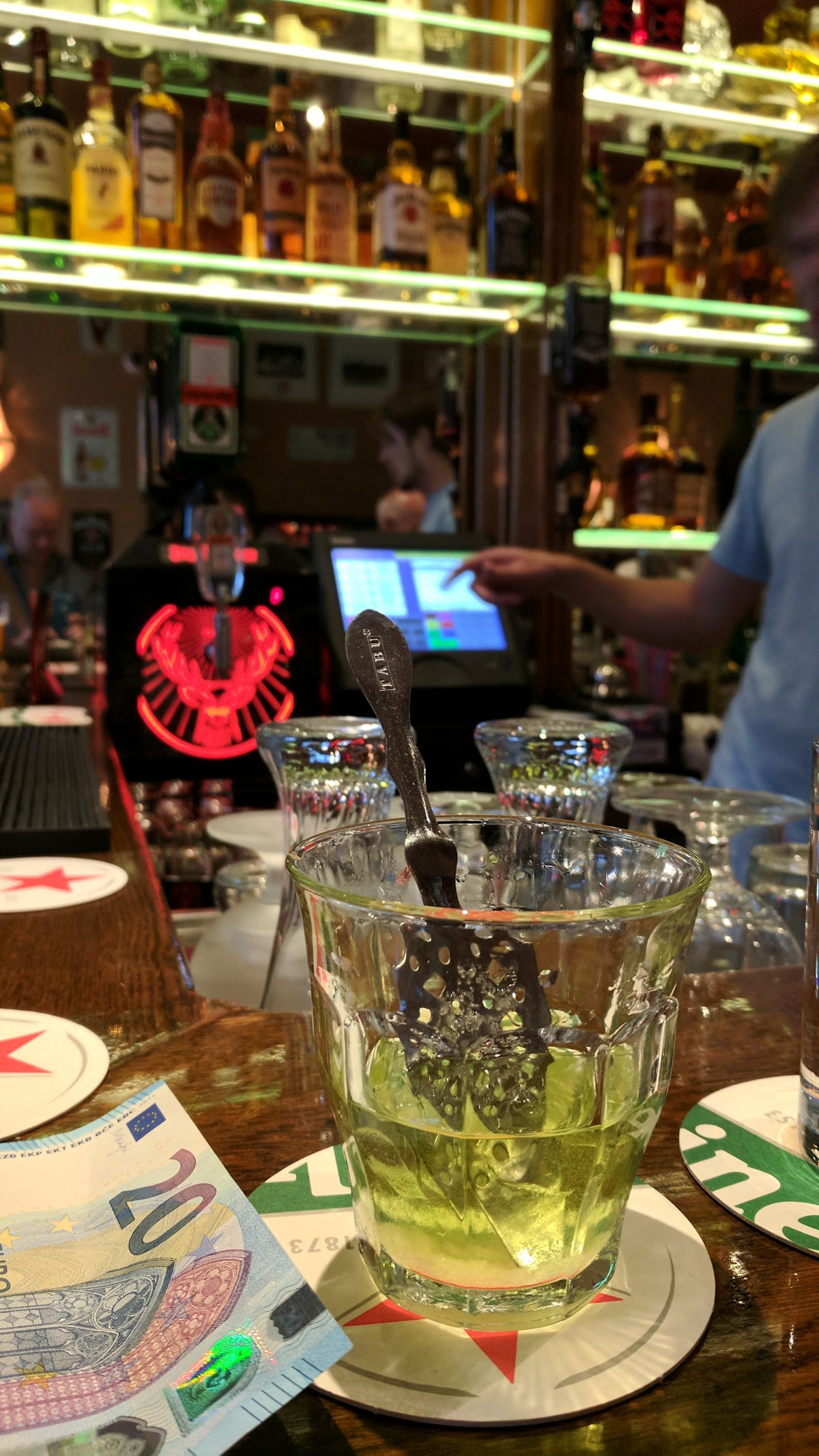 Café Old Wembley - 7